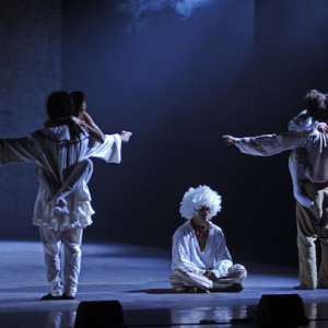 Hofesh Shechter' Sun.  Photo: Gabriele Zucca.